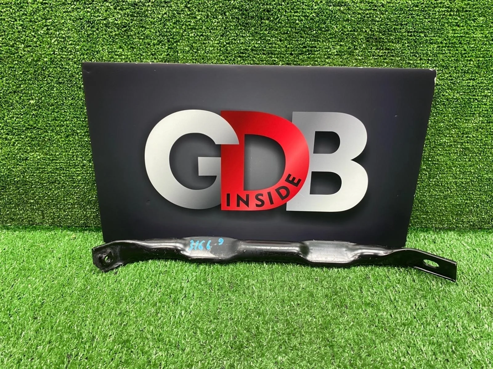 Распорка BMW X5 17.09.2012 51717159587 E70 N57D30A, передняя левая