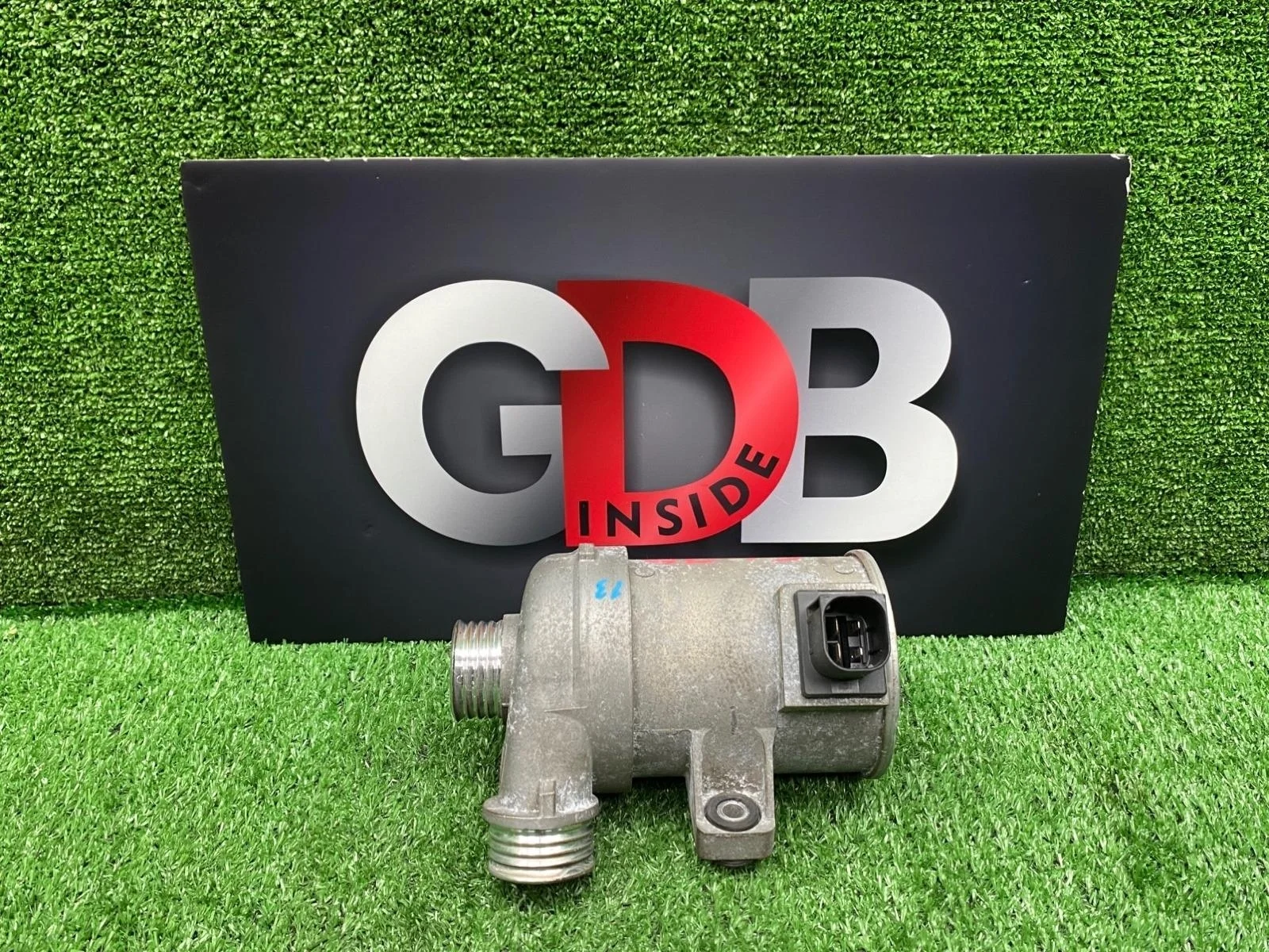 Насос охлаждающей жидкости BMW X1 07.12.2011 11518635089 E84 N20B20A