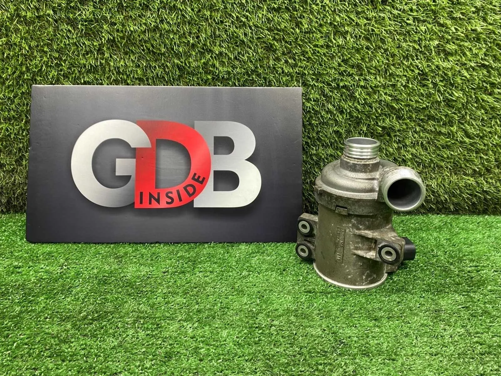 Насос охлаждающей жидкости BMW X1 23.02.2012 11518635089 E84 N20B20A