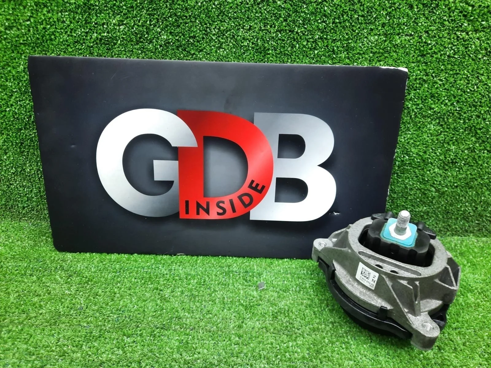 Подушка двигателя BMW 1 series 17.04.2013 22116854252 F20 N13B16A, передняя правая