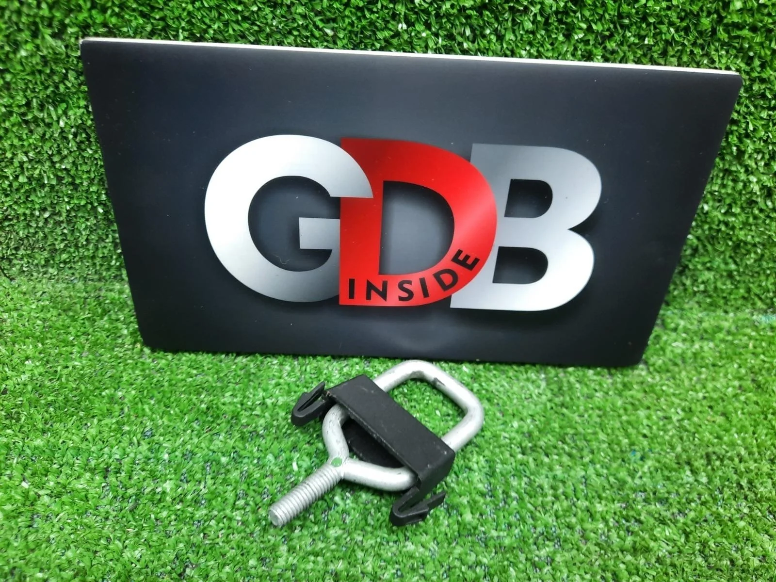 Скоба замка капота BMW 1 series 17.04.2013 41357284652 F20 N13B16A