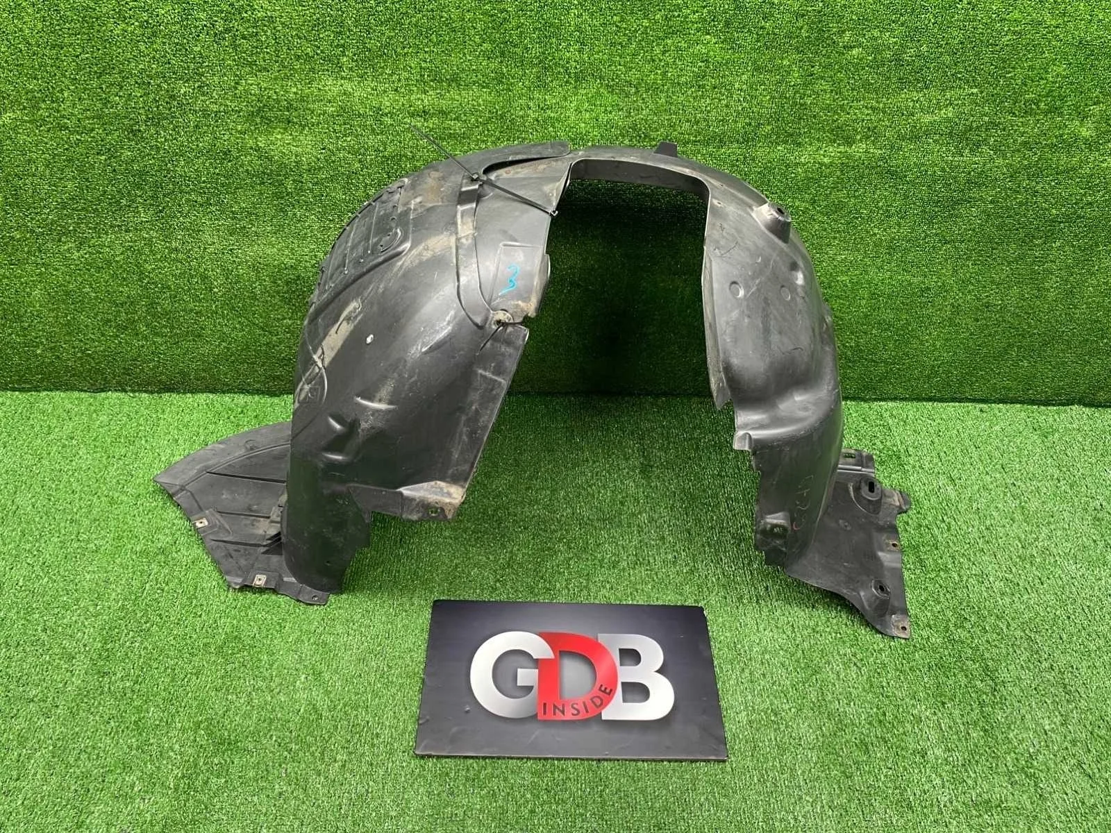 Подкрылок BMW X1 07.12.2011 51717290160 E84 N20B20A, передний правый