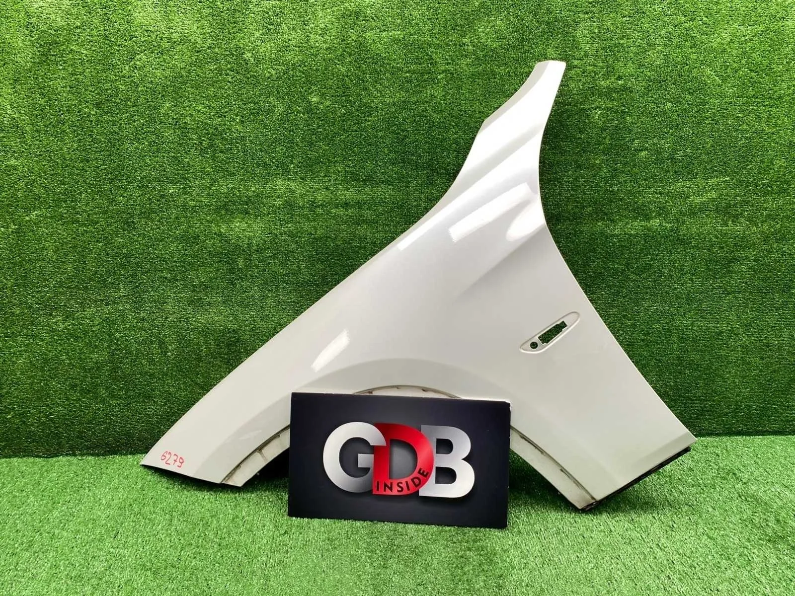 Крыло BMW X1 07.12.2011 41002993155 E84 N20B20A, переднее левое