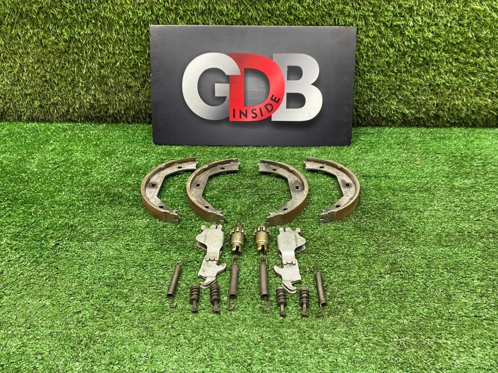 Колодки ручного тормоза BMW 5 series 05.11.1999 34416761292 E39 M52B28TU