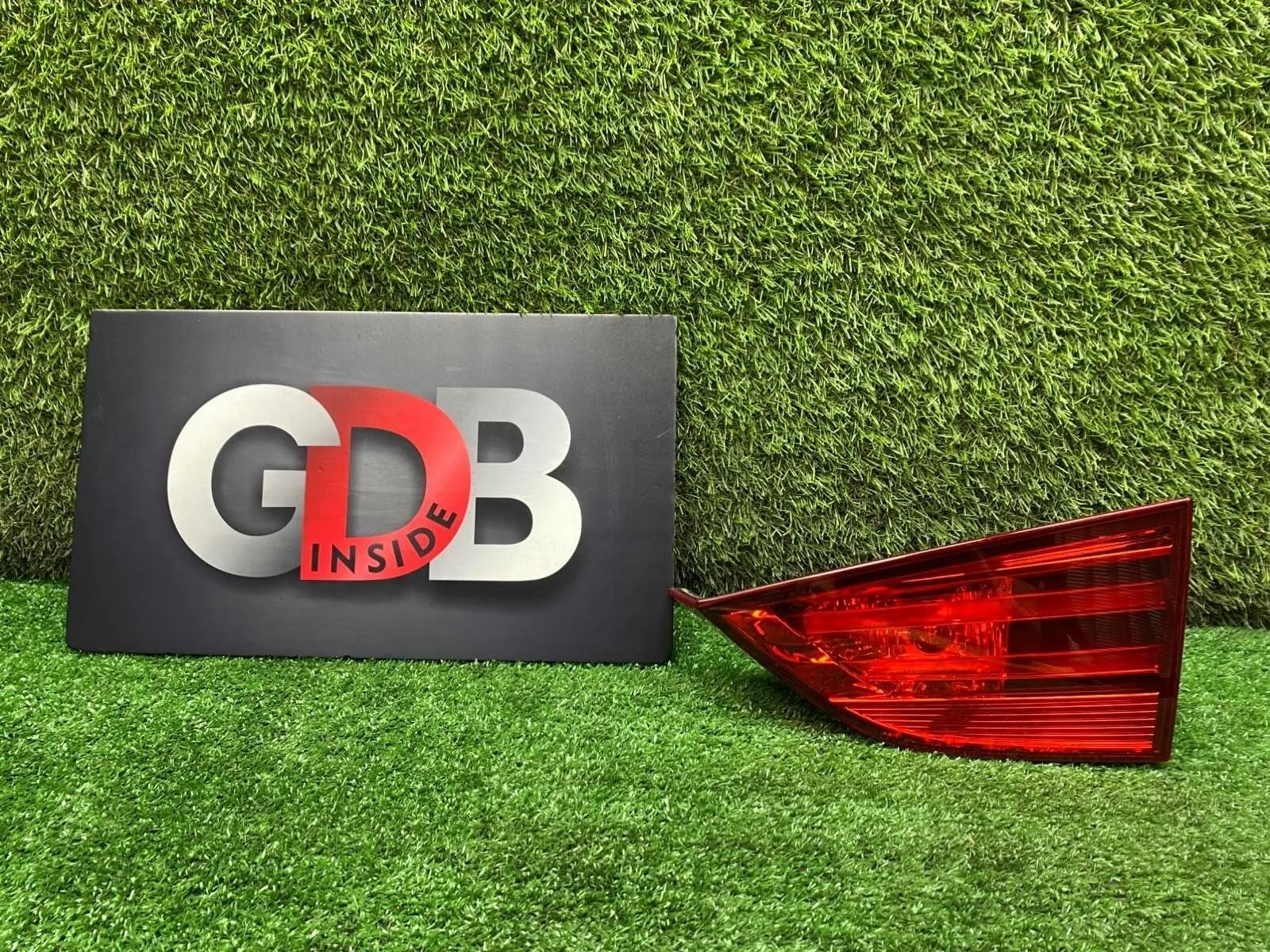 Фонарь внутренний BMW X1 23.02.2012 63212990114 E84 N20B20A, задний правый