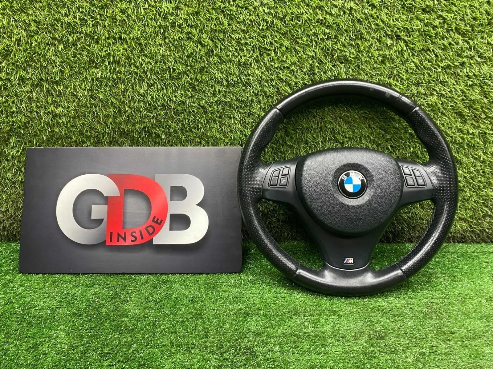 Руль M BMW X1 23.02.2012 32307839115 E84 N20B20A