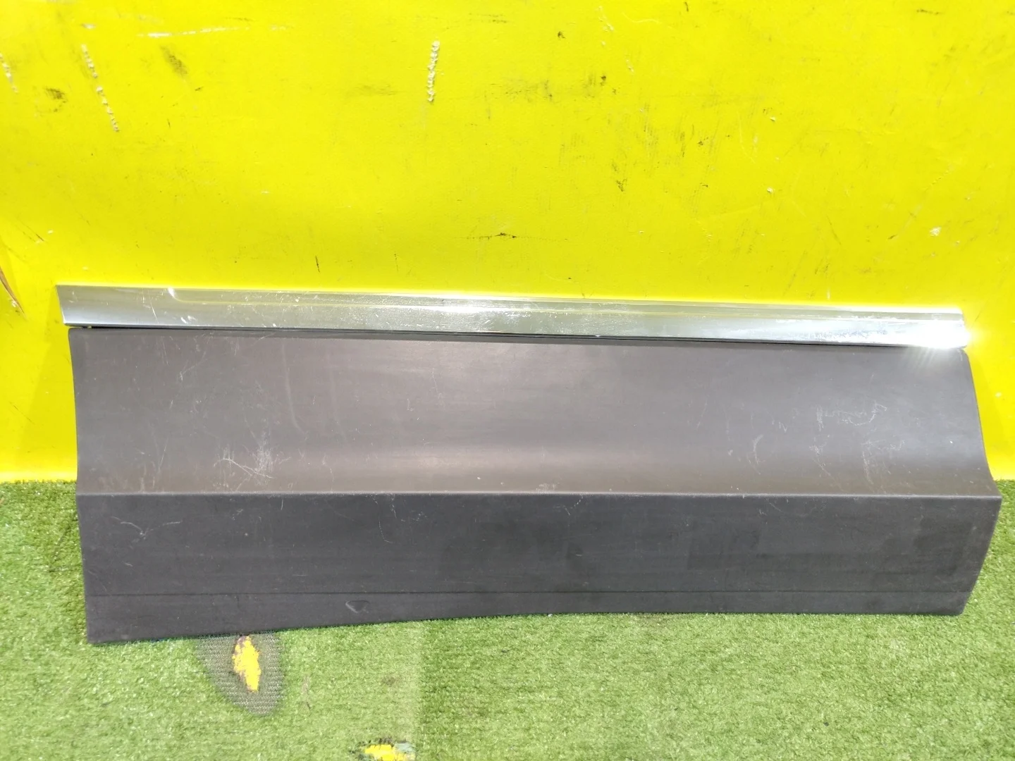 Накладка двери задней правой  Volkswagen  Tiguan Mk2 2016 5NA854950P 26574