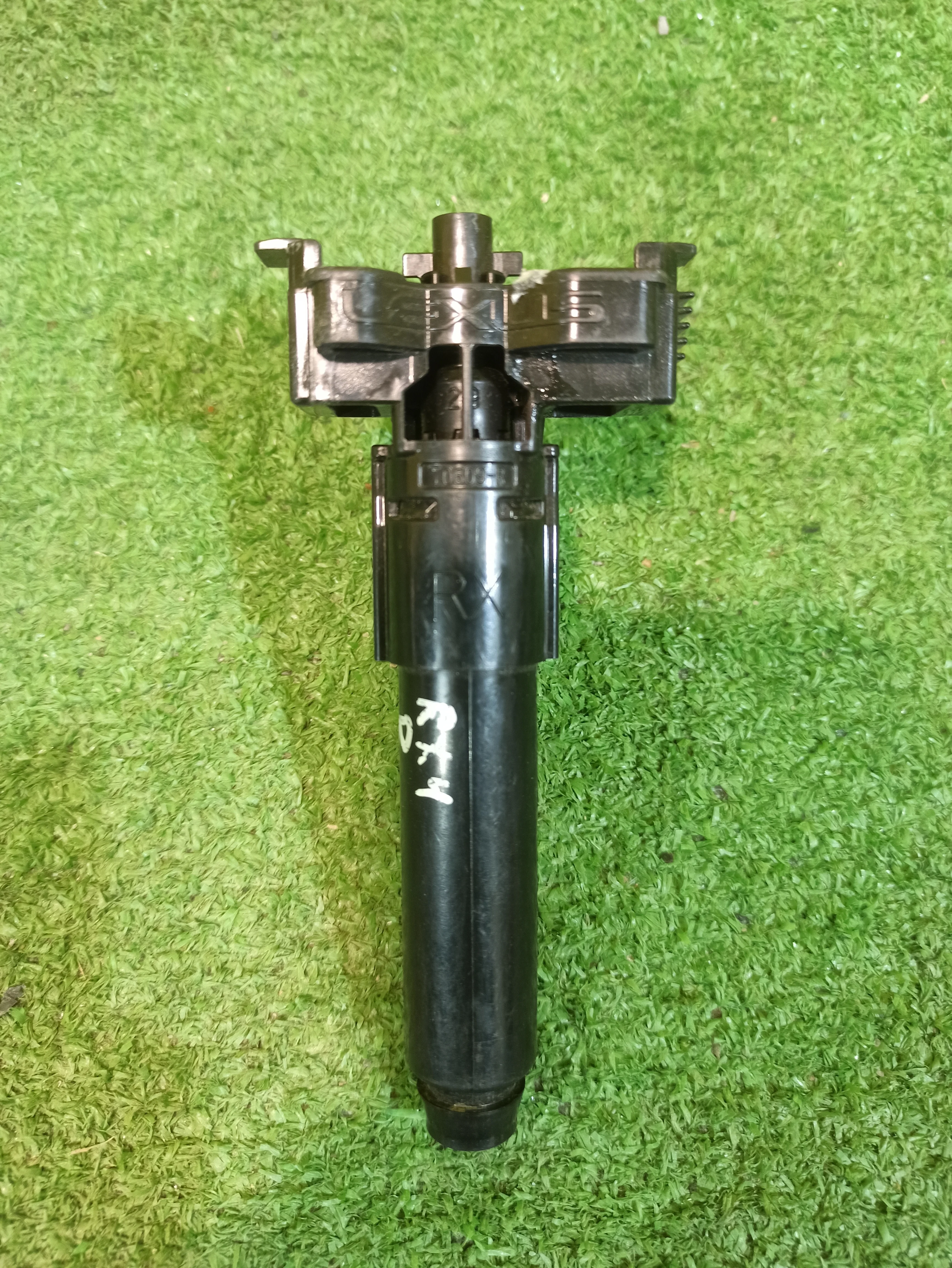 Форсунка омывателя фары  Lexus RX 2015 8520748110 29495