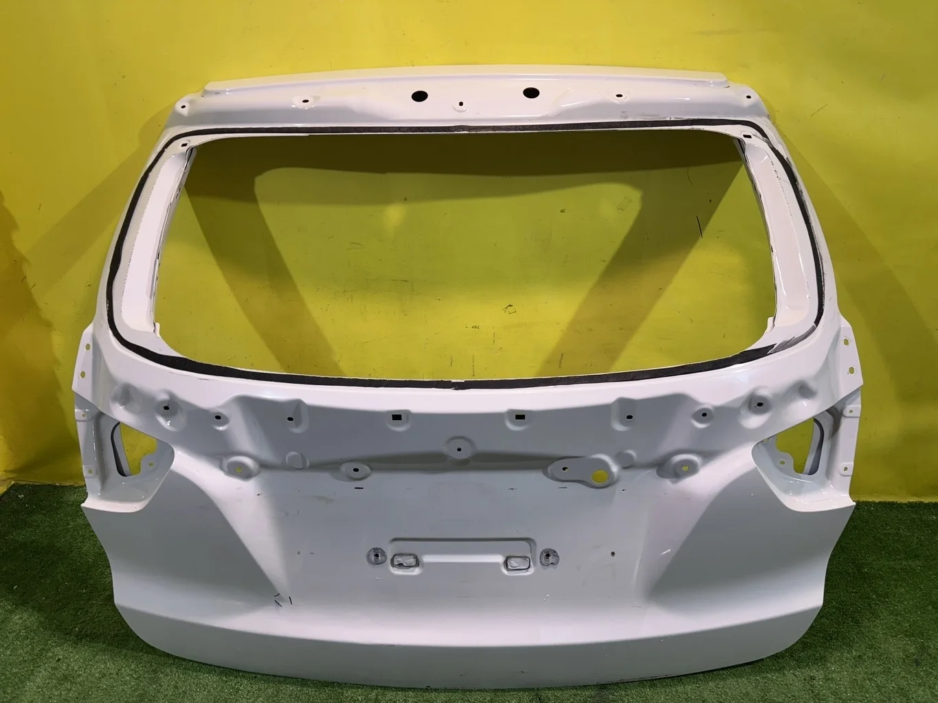 Дверь багажника  Hyundai ix35 (LM) 2009 737002S010 41489