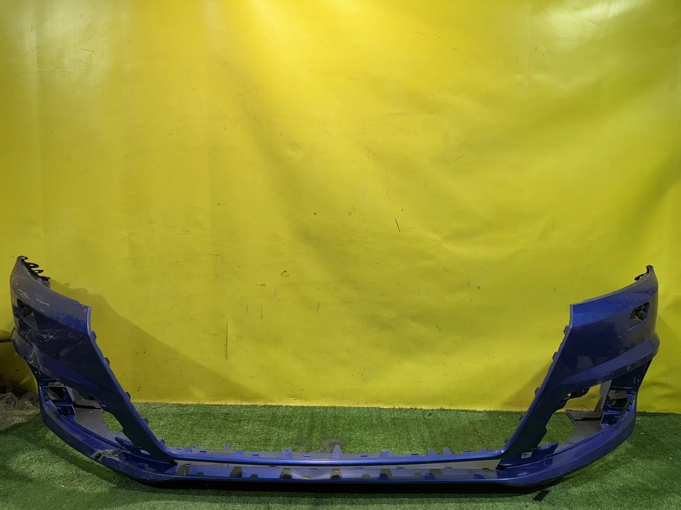 Бампер передний  Audi Q7 (4M) 2015 4M0807437 41536