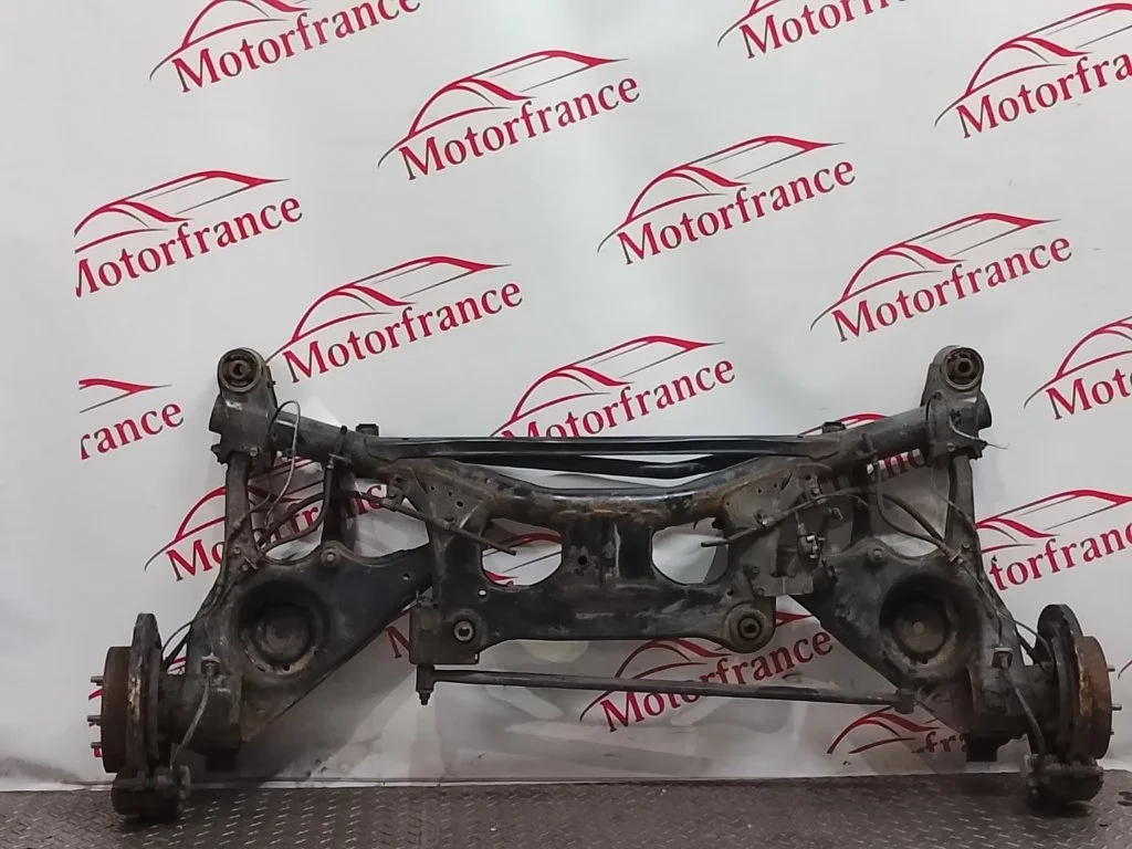 Балка задняя Mitsubishi Grandis 2005 4100A011 1 2.0 BSY DI-D