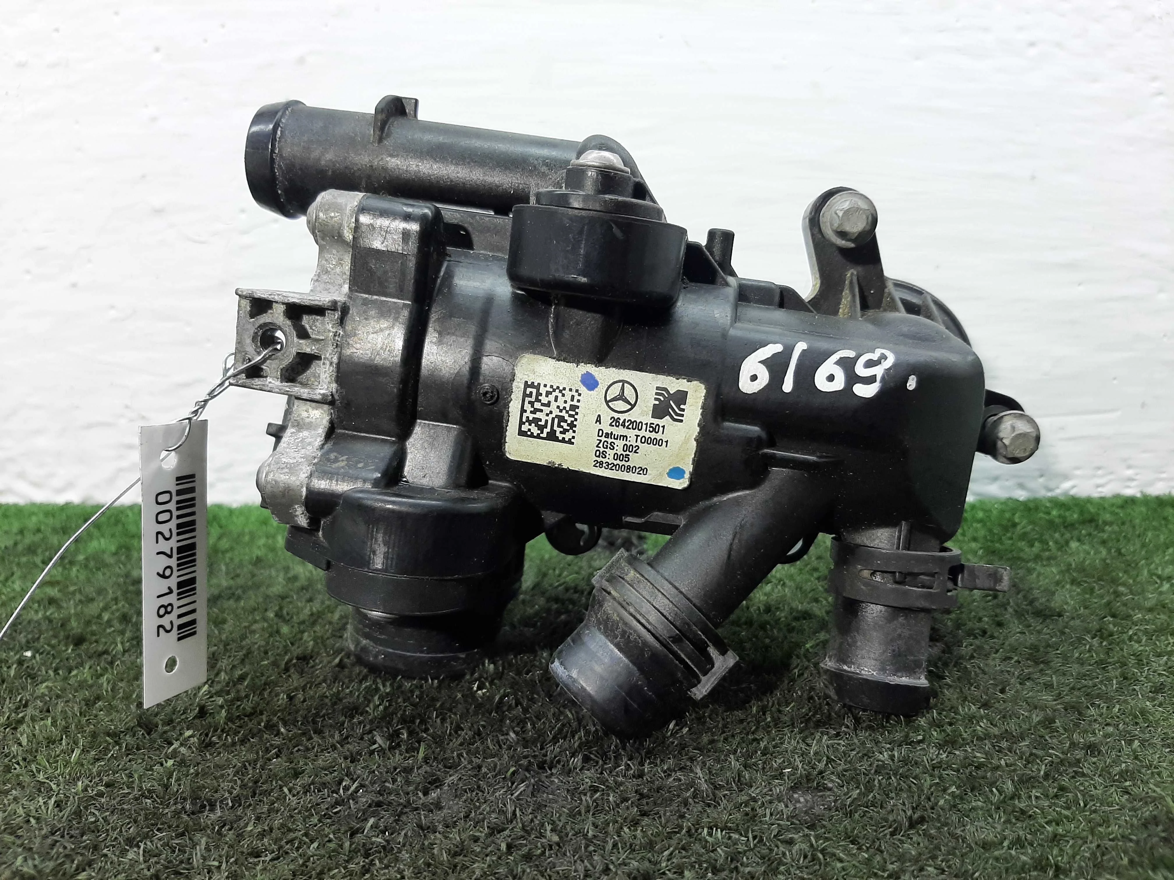 Насос водяной электрический Mercedes GLC (X253) Рестайлинг 2019 - 2023 бензин 2.0 Автомат