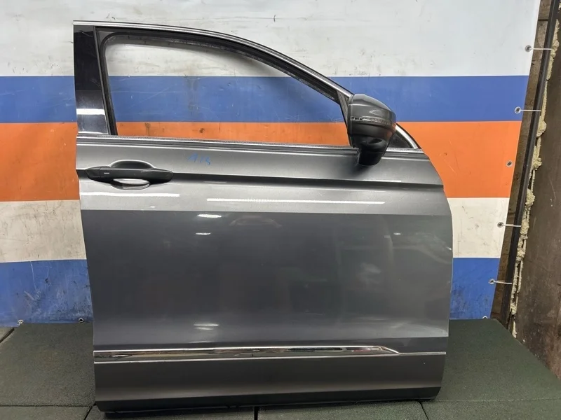 Дверь Volkswagen Tiguan 2018 5NA831056N AD1 2.0TFSI CZPA, передняя правая