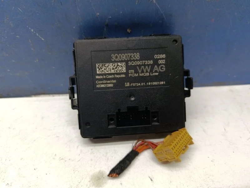 Блок управления светом Volkswagen Tiguan 2018 3Q0907338 AD1 2.0TFSI CZPA