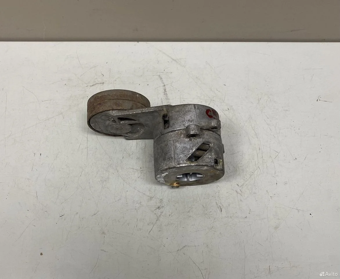 Натяжитель ремня генератора audi a6 c5 4b 2.4 apr