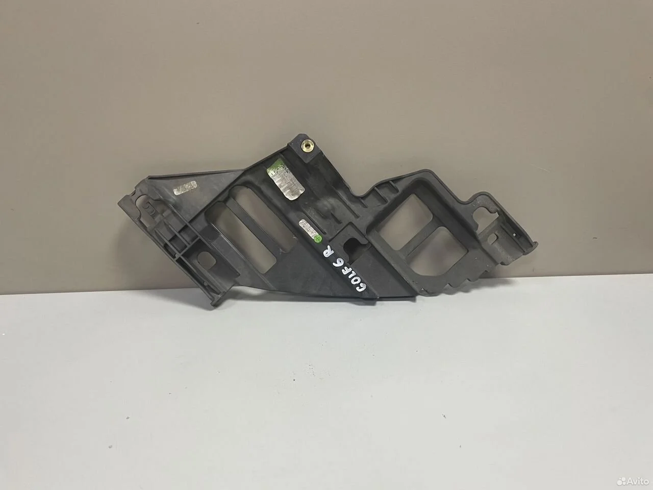 Площадка правой фары фольксваген гольф 6