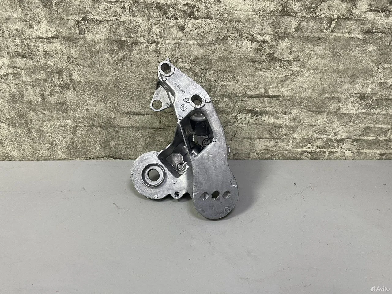 Кронштейн опоры двигателя левый audi a6 4f c6