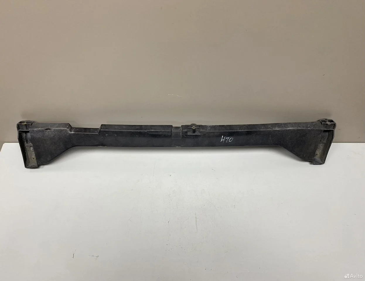 Кронштейн заднего бампера центральный audi a6 c6 4