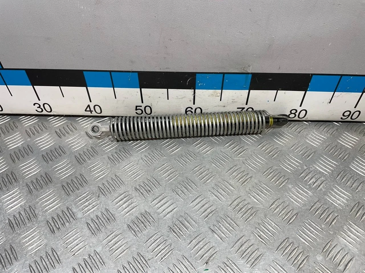 [Б/У] Амортизатор крышки багажника BMW 5-serie [Код: 00666642 ]