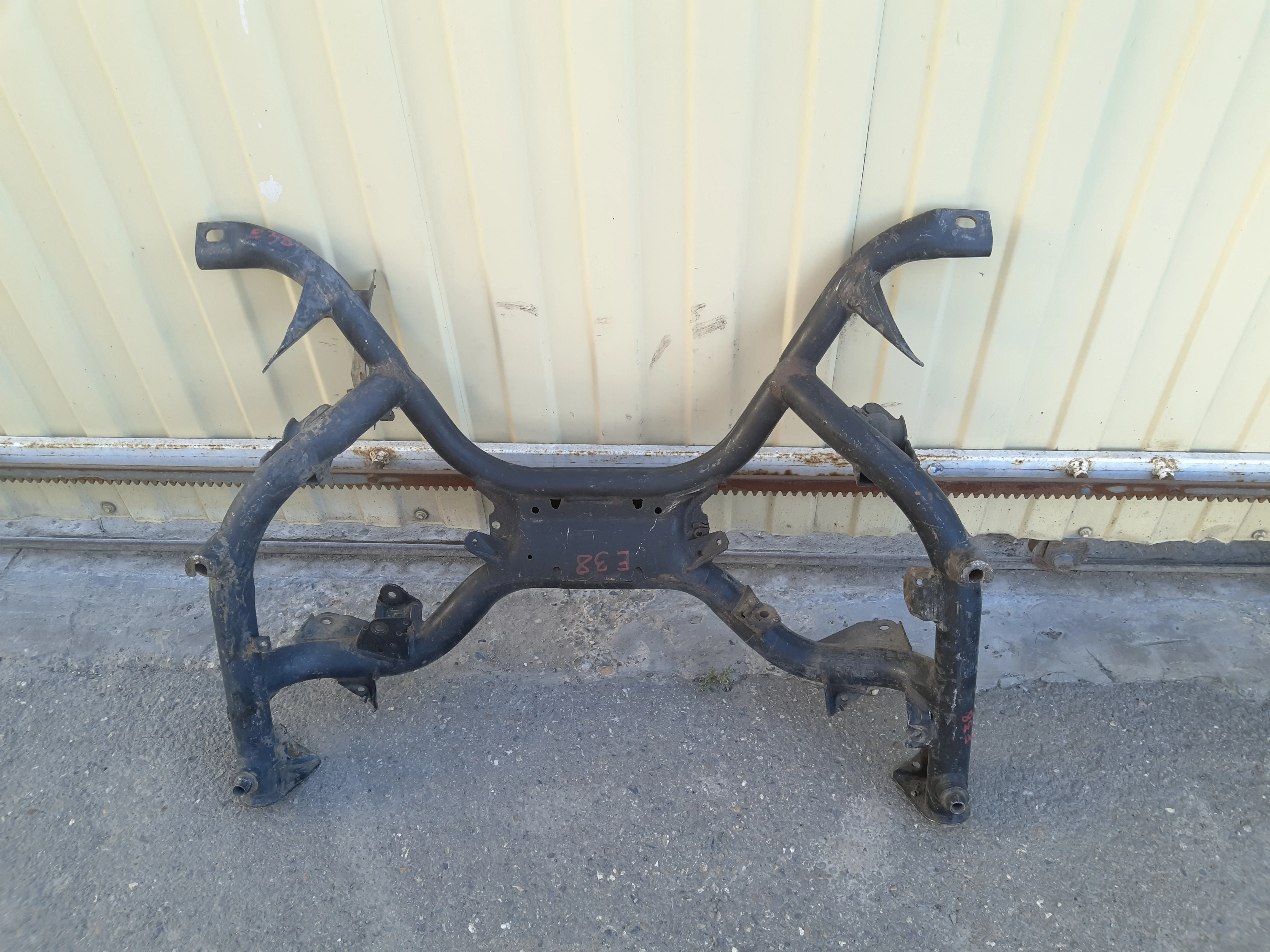 [Б/У] Балка переднего моста - Отличное состояние. [Код: 00289842 ]