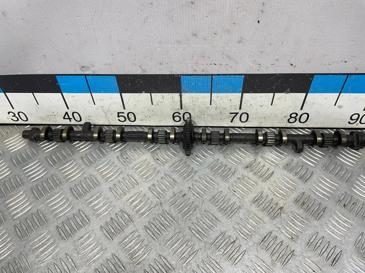 [Б/У] Вал рокера BMW E90 E87 E60 F10 F01 [Код: 00594158 ]