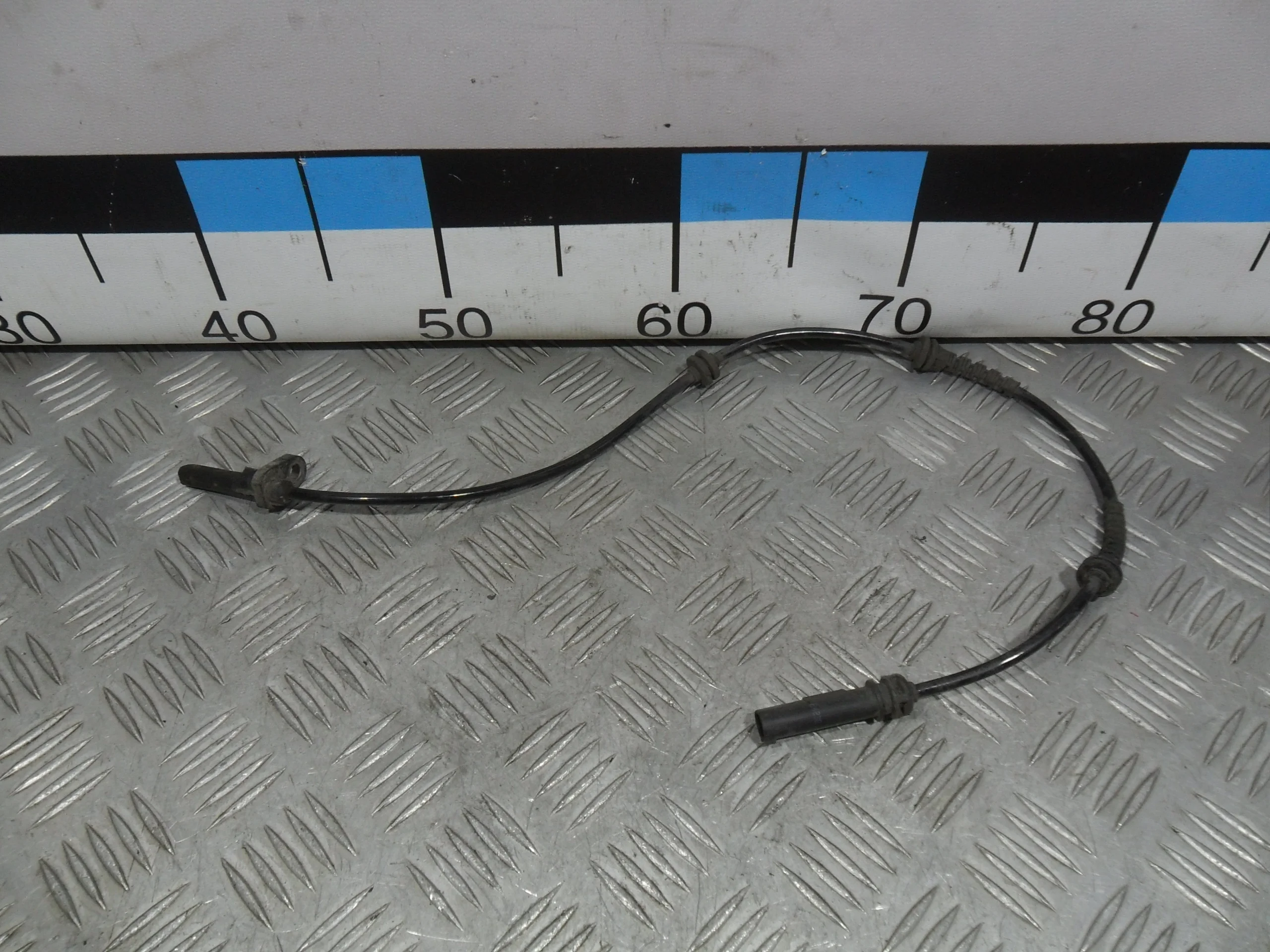 [Б/У] Датчик ABS задний [Код: 00375729 ]