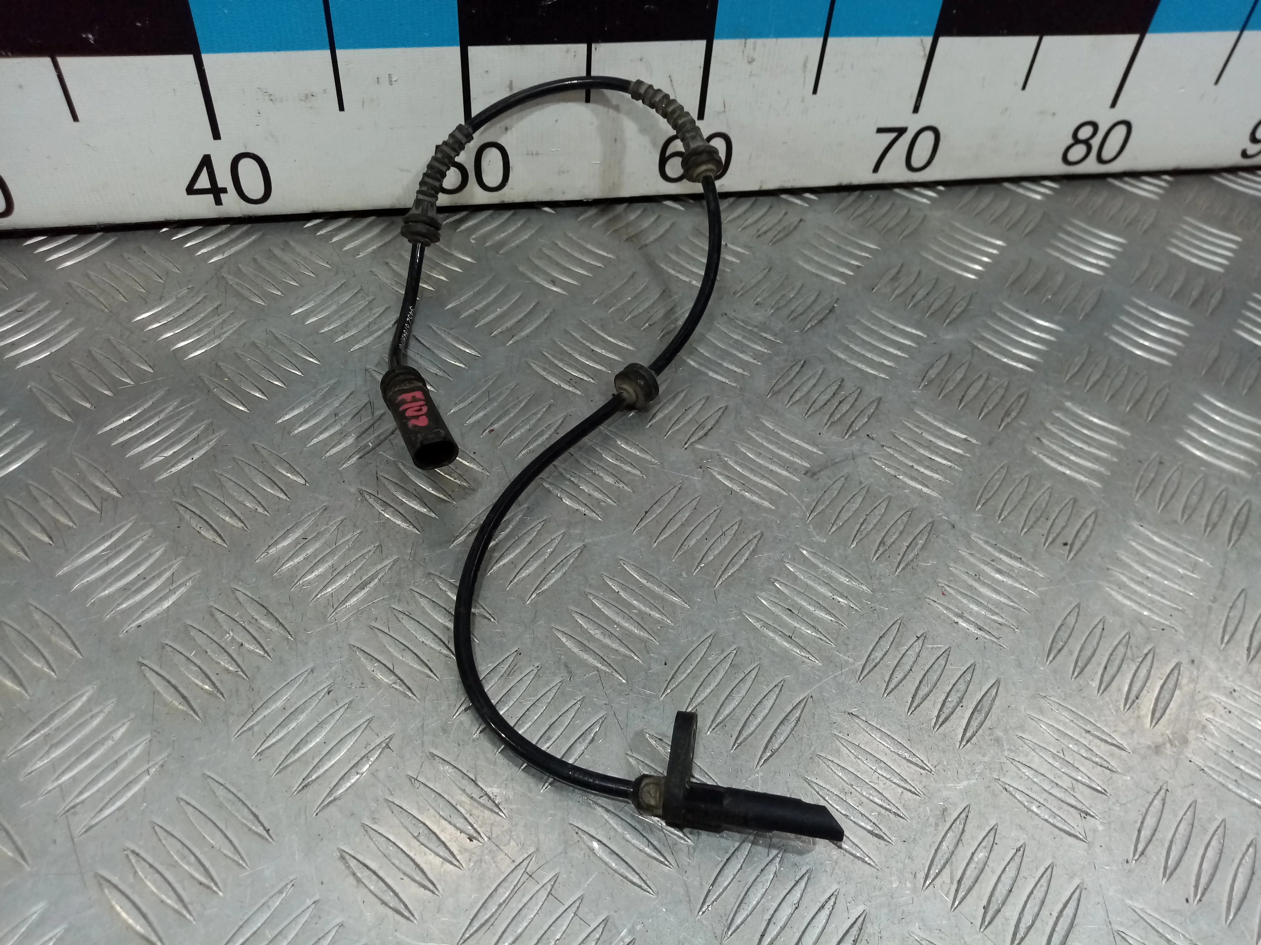 [Б/У] Датчик ABS задний [Код: 00381759 ]