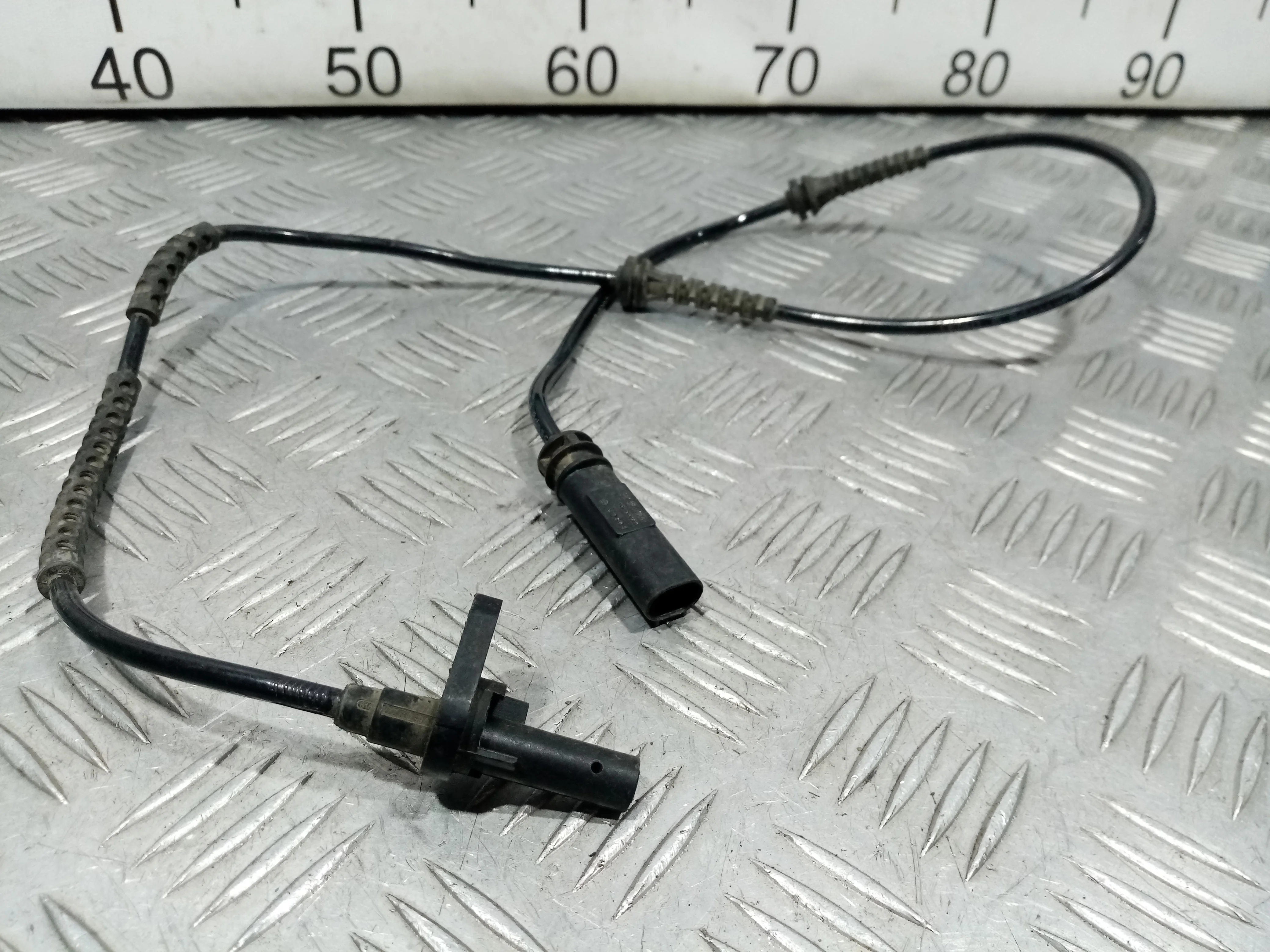 [Б/У] Датчик ABS передний [Код: 00381824 ]