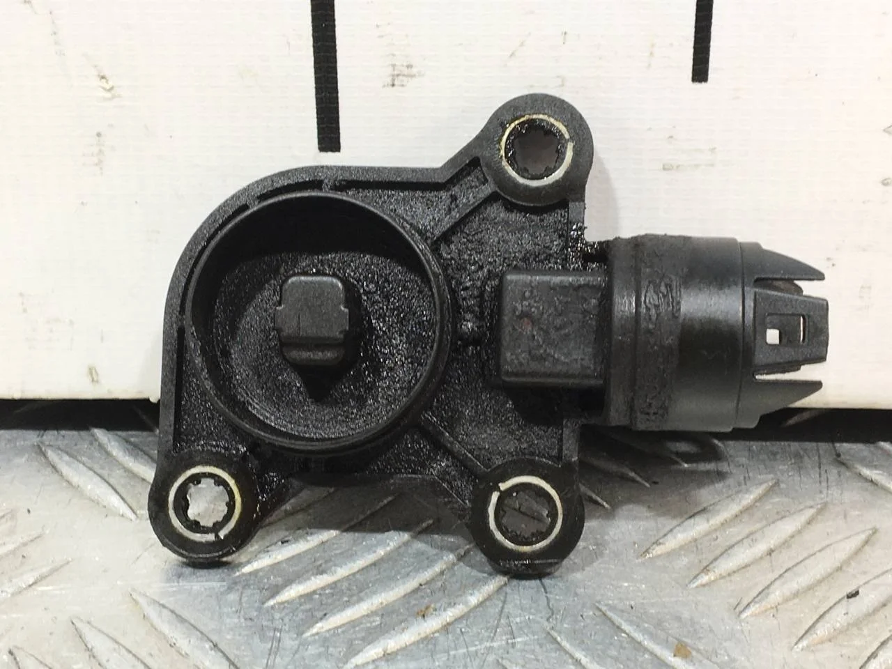 [Б/У] Датчик положения VVT N52 [Код: 00636022 ]