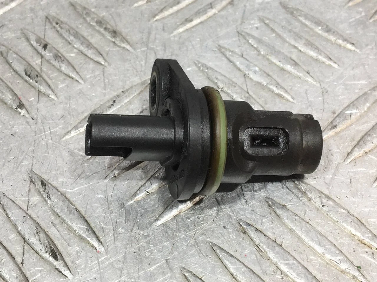 [Б/У] Датчик положения распредвала [Код: 00634228 ]