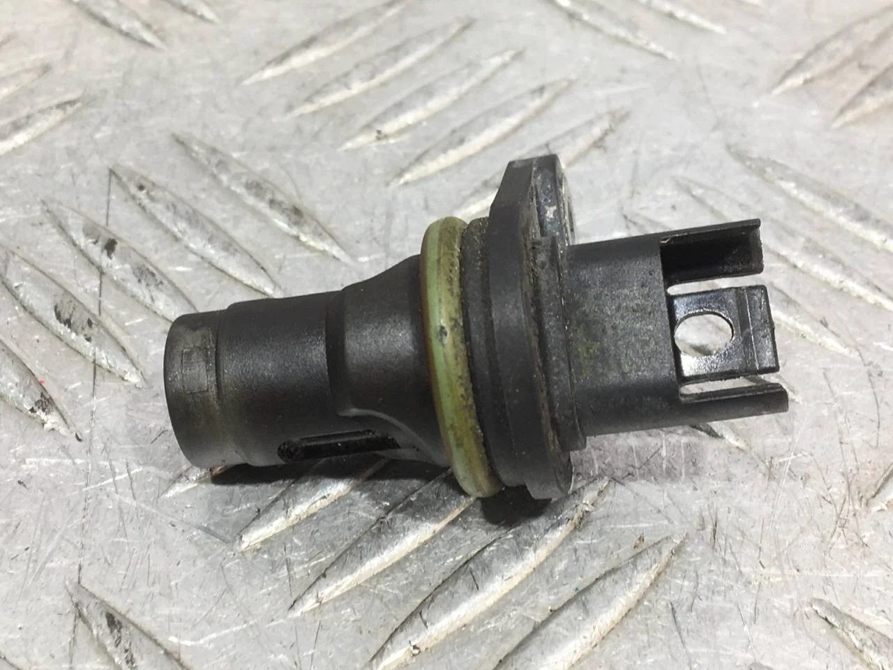[Б/У] Датчик положения распредвала [Код: 00634229 ]