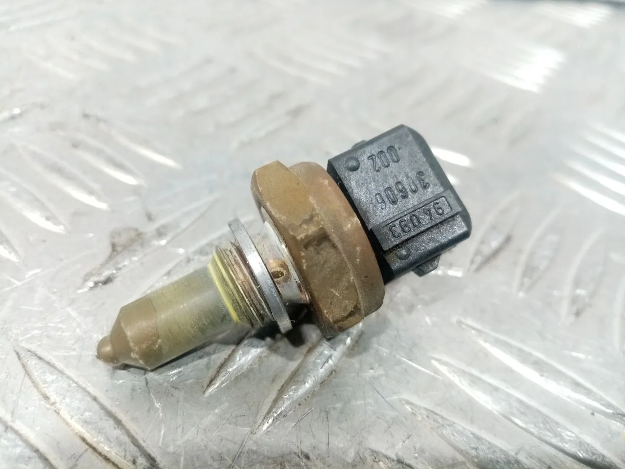 [Б/У] Датчик температуры [Код: 00374428 ]