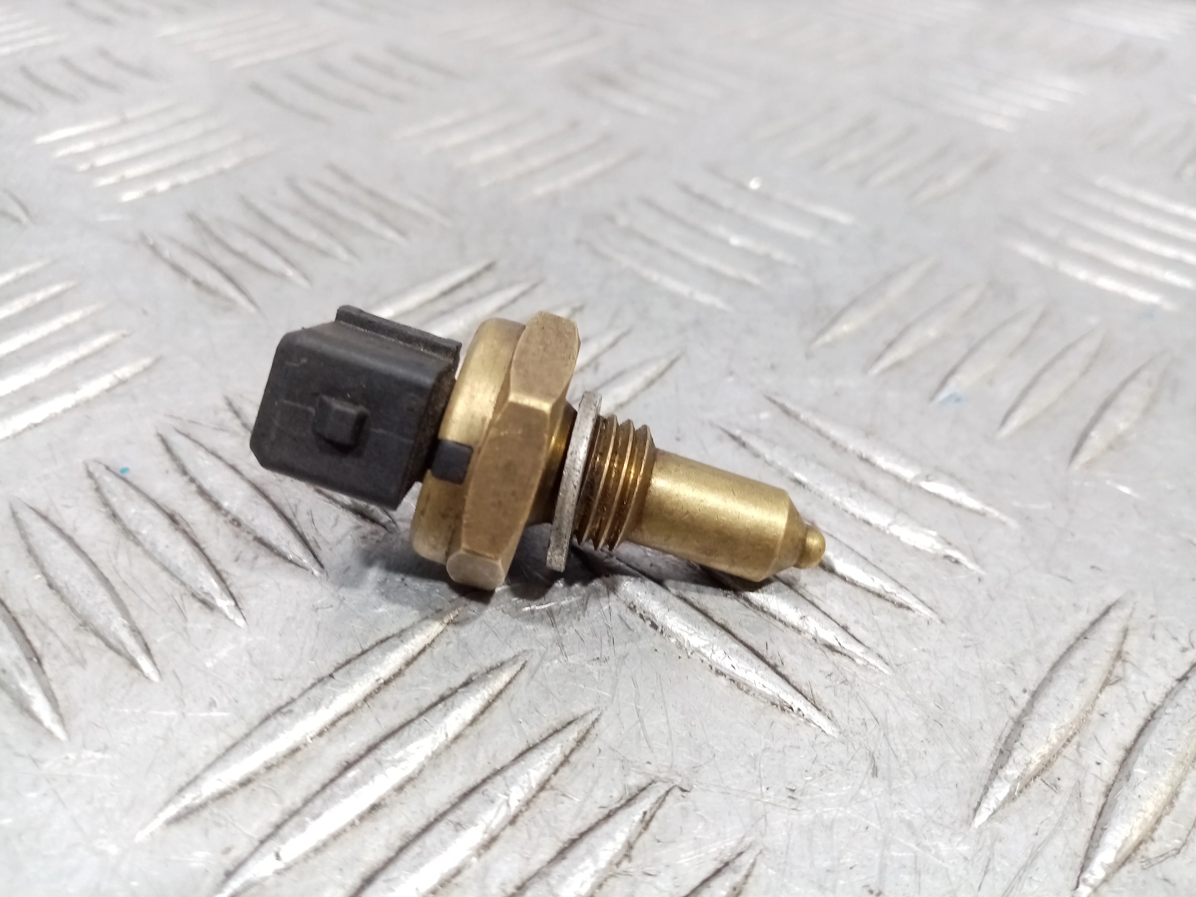 [Б/У] Датчик температуры [Код: 00411755 ]