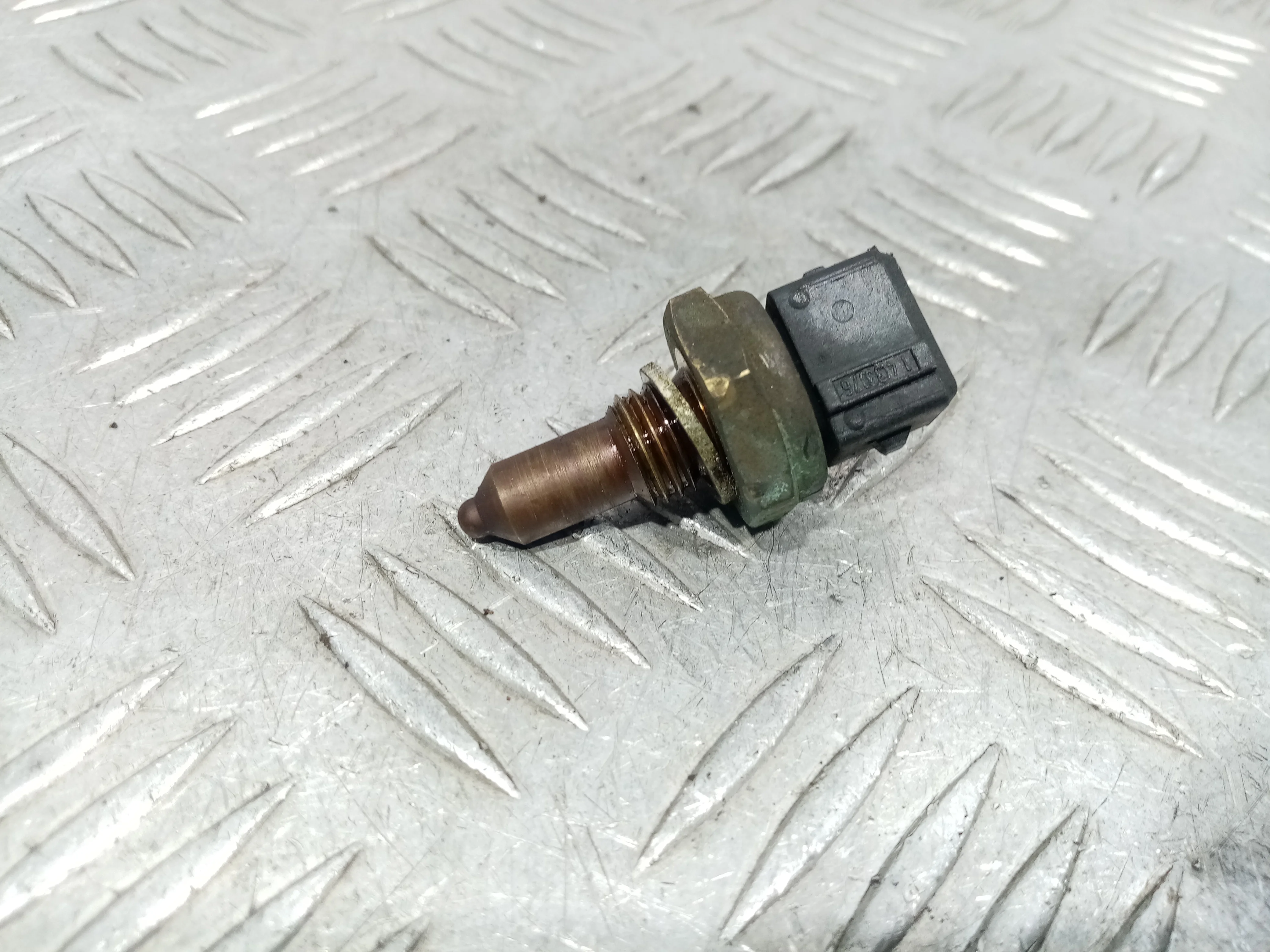 [Б/У] Датчик температуры [Код: 00488467 ]