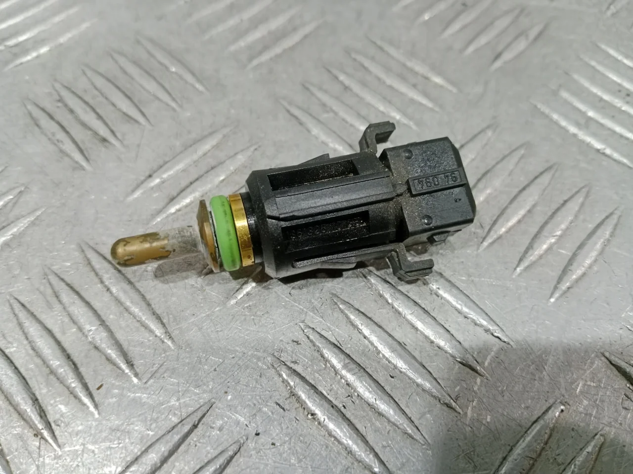 [Б/У] Датчик температуры охлаждающей жидкости [Код: 00661577 ]