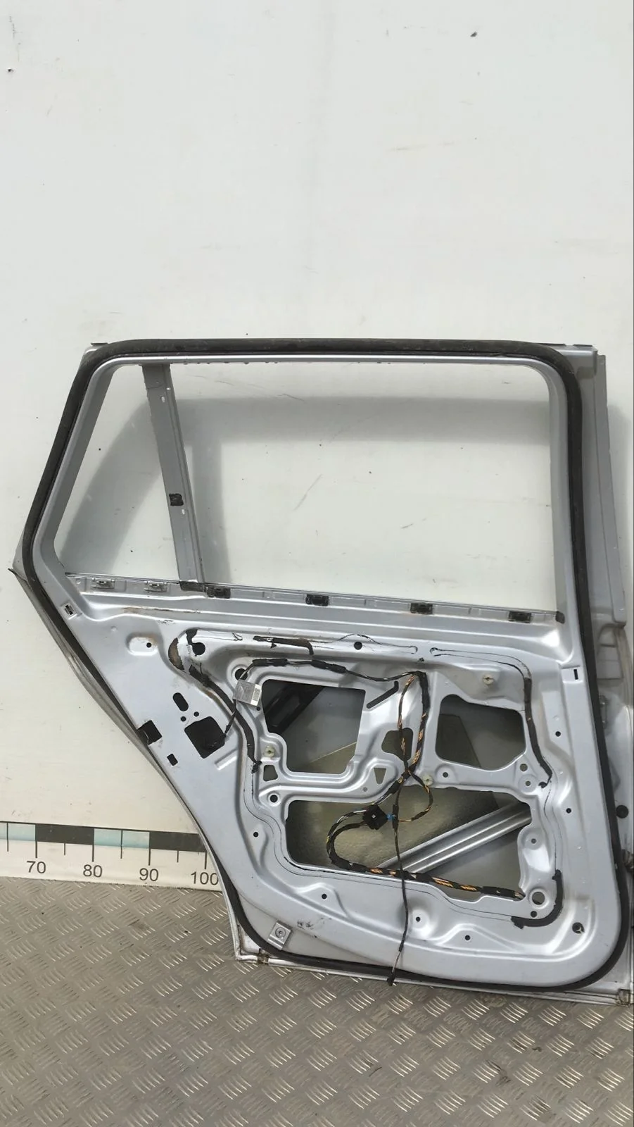 [Б/У] Дверь задняя левая BMW 3-серия E91 2005-2012 - универсал. [Код: 00507623 ]