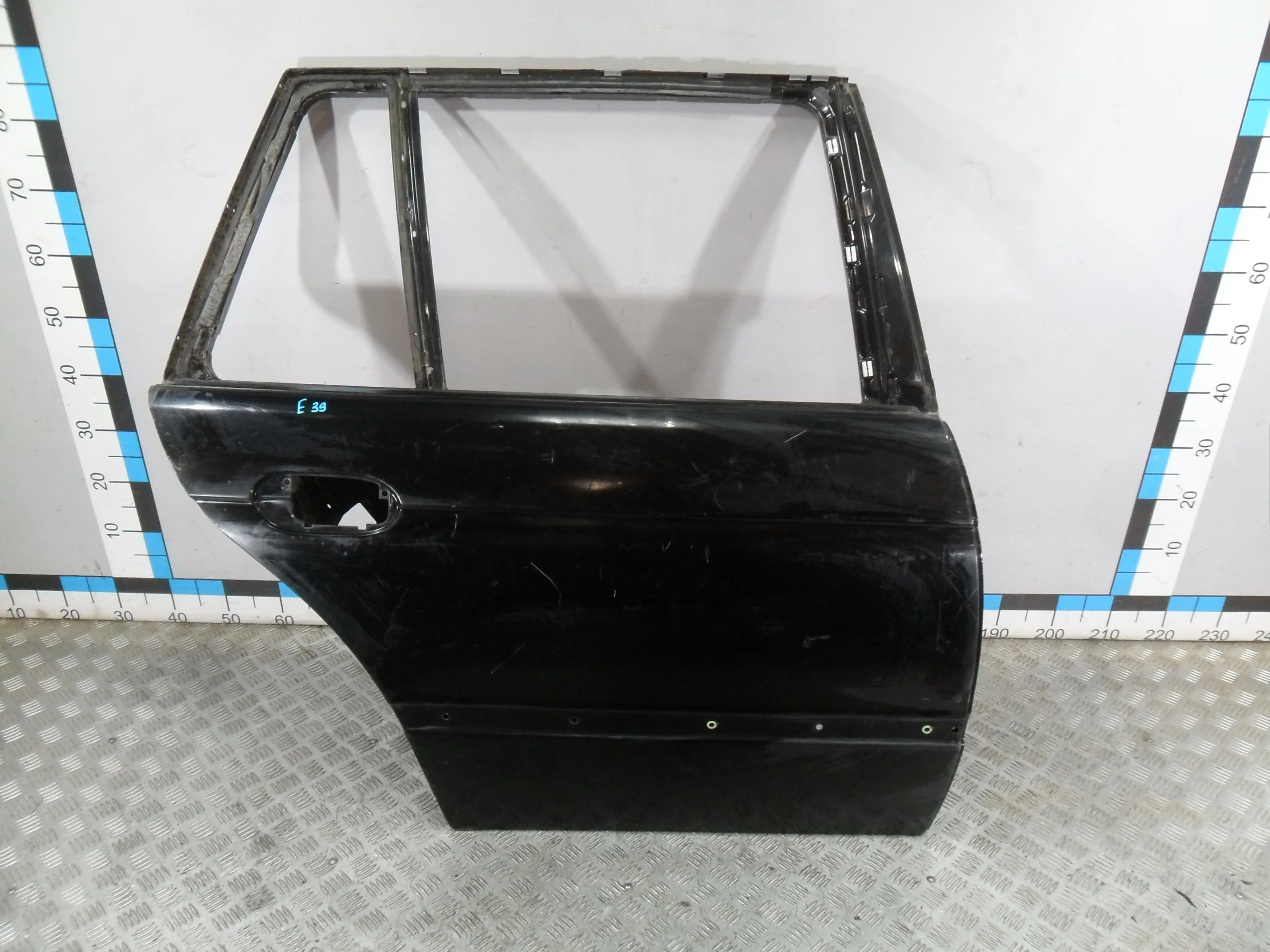 [Б/У] Дверь задняя правая Е39 универсал [Код: 00361596 ]