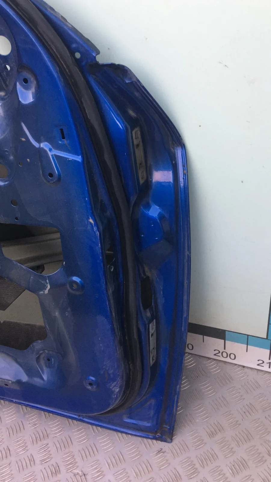 [Б/У] Дверь передняя левая BMW E71 E72 - вмятина по середине [Под ремонт] [Код: 00346237 ]