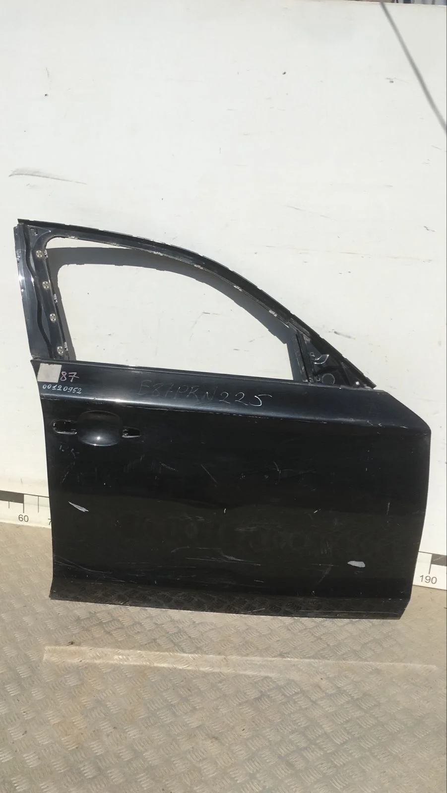 [Б/У] Дверь передняя правая BMW 1 E87 - маленькие вмтинки [ХОРОШЕЕ] [Код: 00632773 ]
