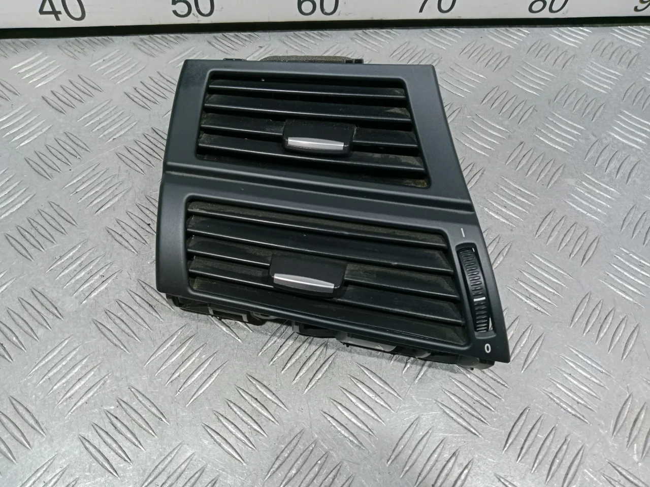 [Б/У] Дефлектор воздушный левый [Код: 00661483 ]