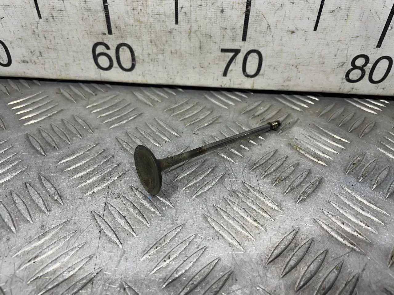 [Б/У] Клапан выпускной BMW [Код: 00594235 ]