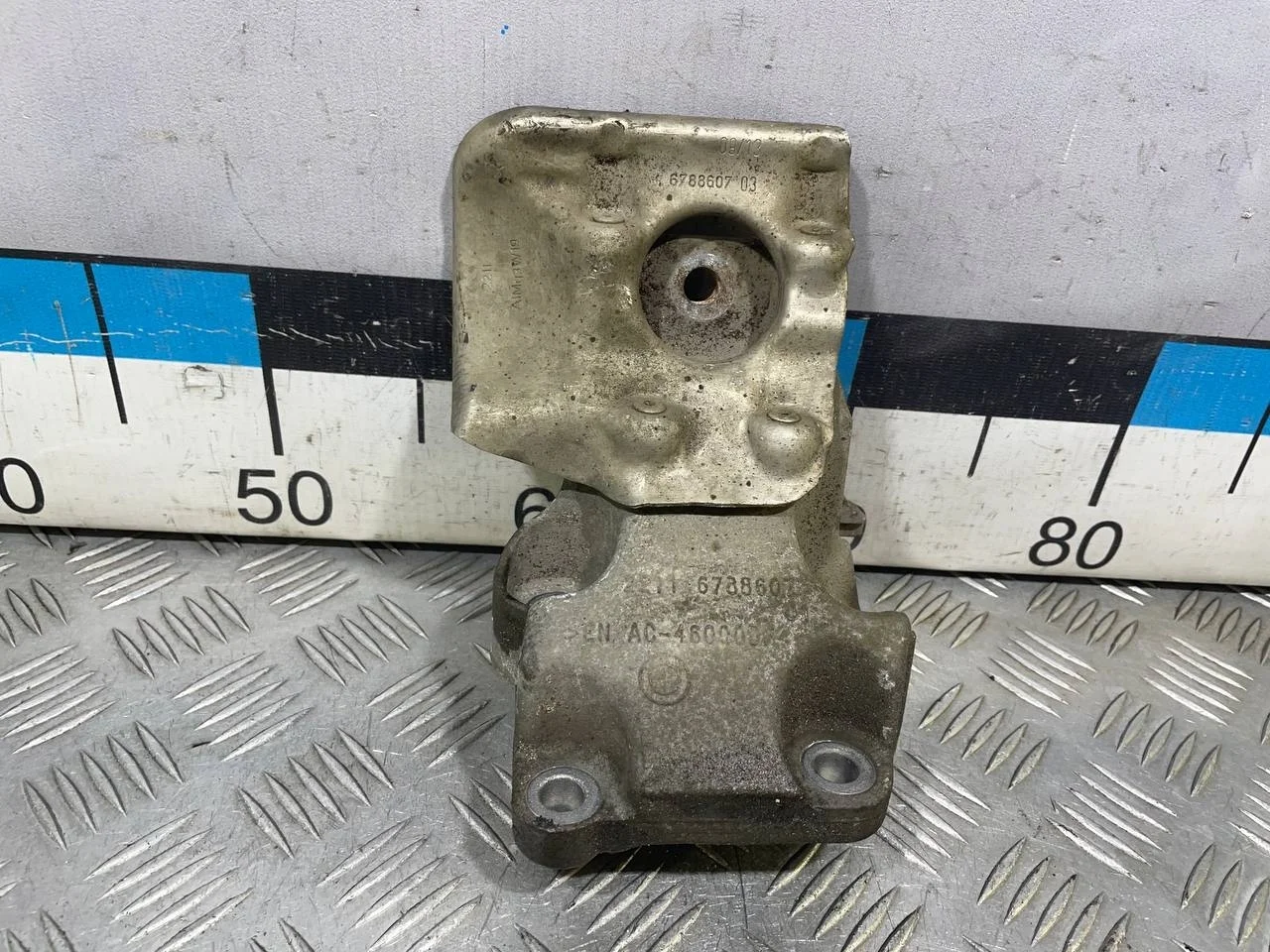 [Б/У] Кронштейн двигателя левый [Код: 00577524 ]