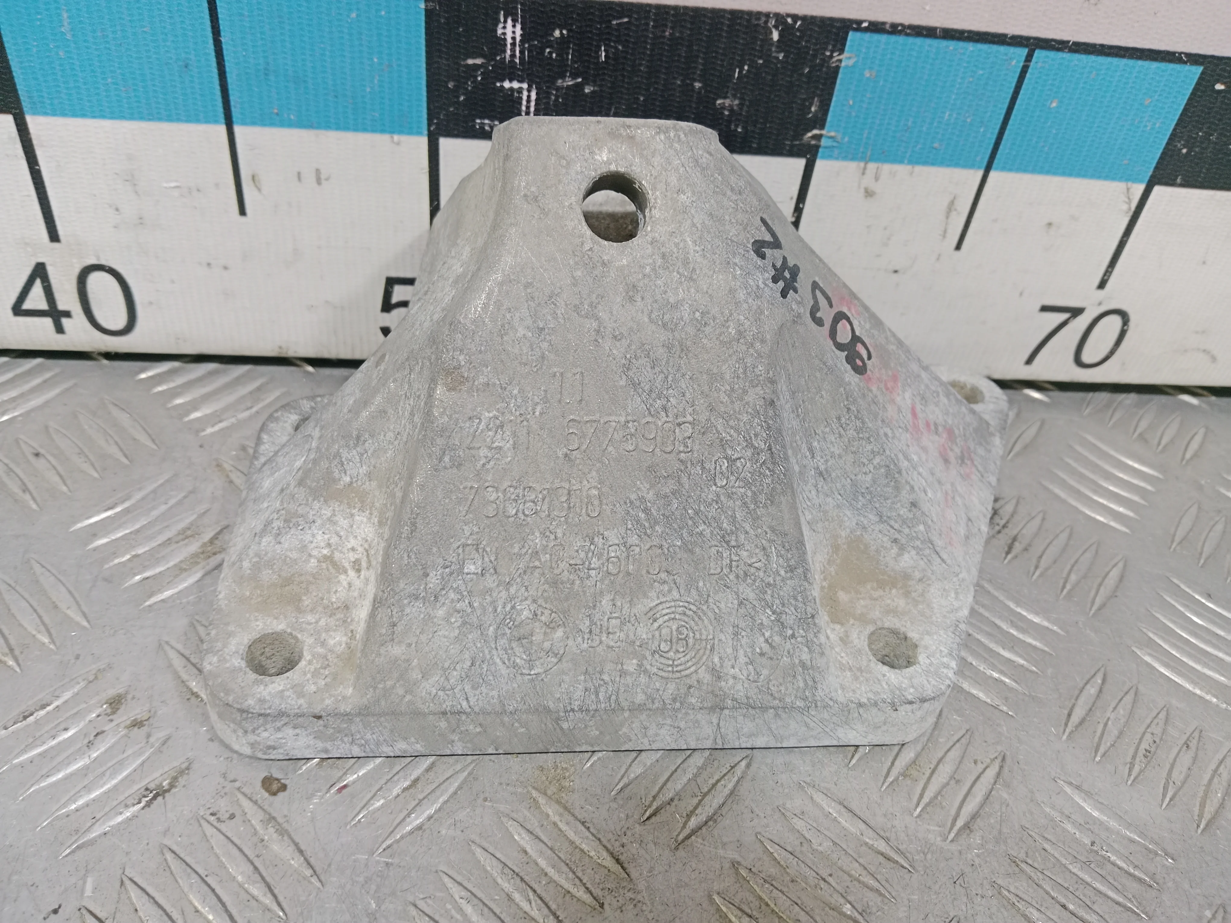 [Б/У] Кронштейн двигателя левый BMW [Код: 00394909 ]