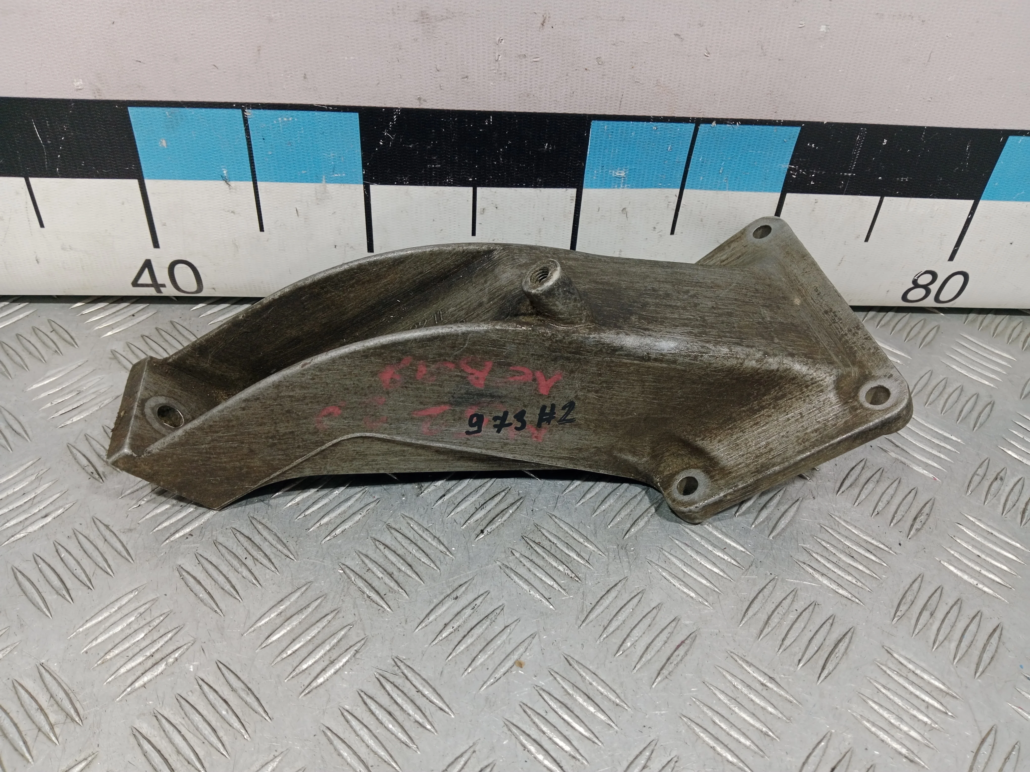 [Б/У] Кронштейн двигателя левый BMW E39 [Код: 00394629 ]