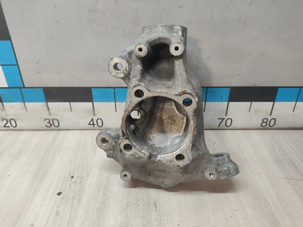 [Б/У] Кулак поворотный передний правый BMW [Код: 00617146 ]