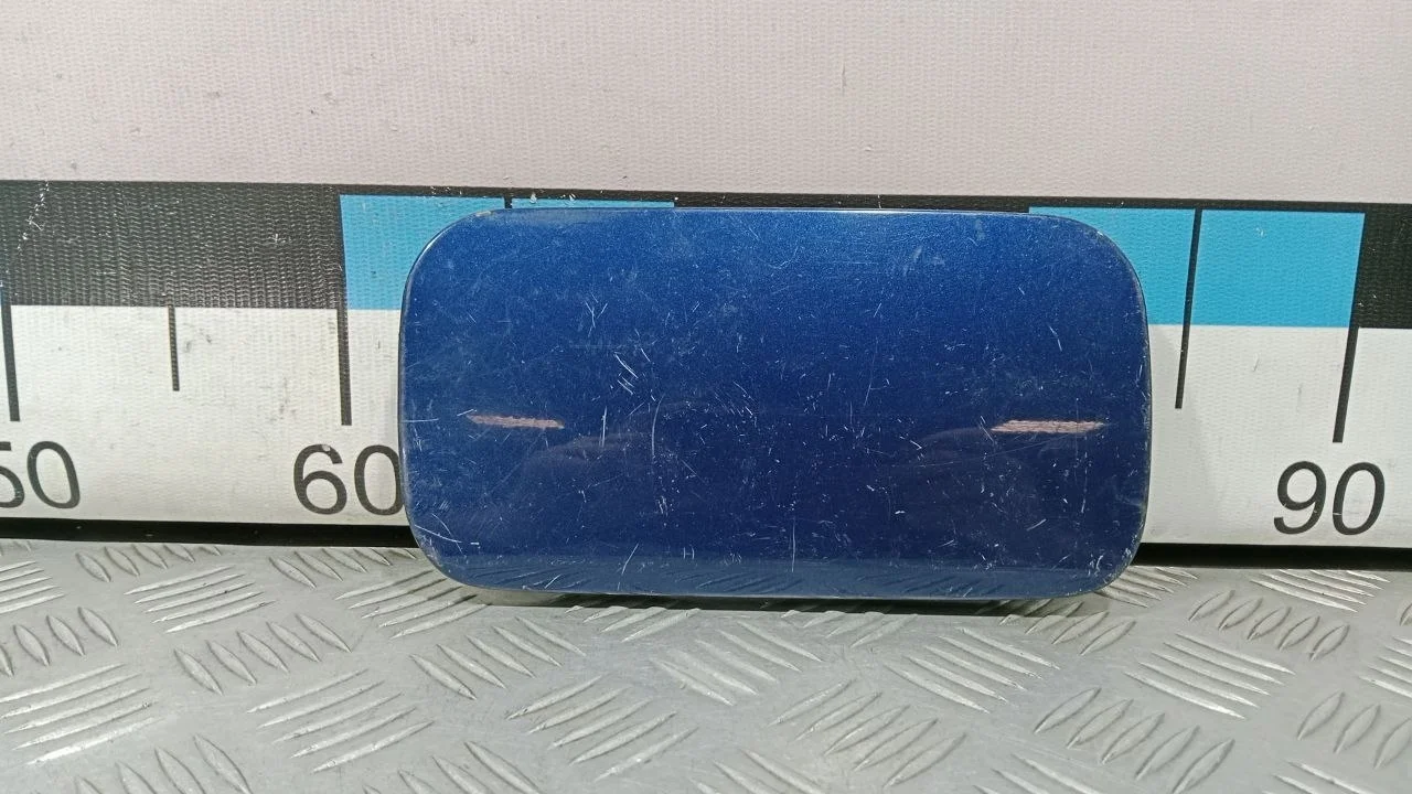 [Б/У] Лючок бензобака BMW E39 [Код: 00386804 ]