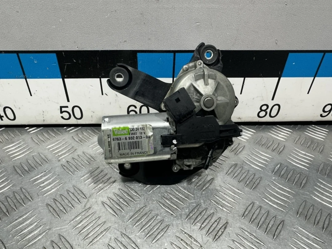 [Б/У] Моторчик стеклоочистителя задний [Код: 00656660 ]