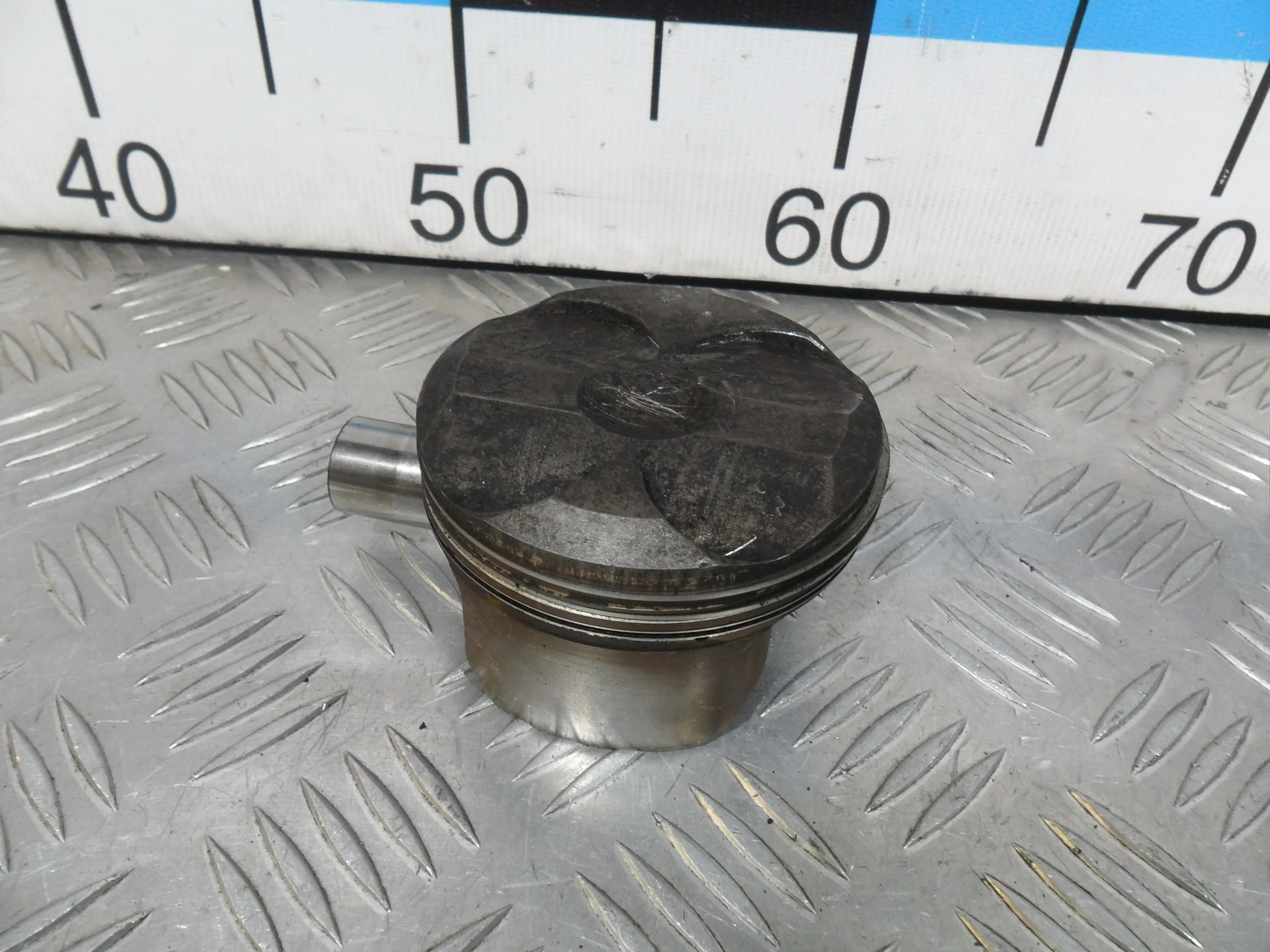 [Б/У] Поршень BMW N52 [Код: 00368807 ]