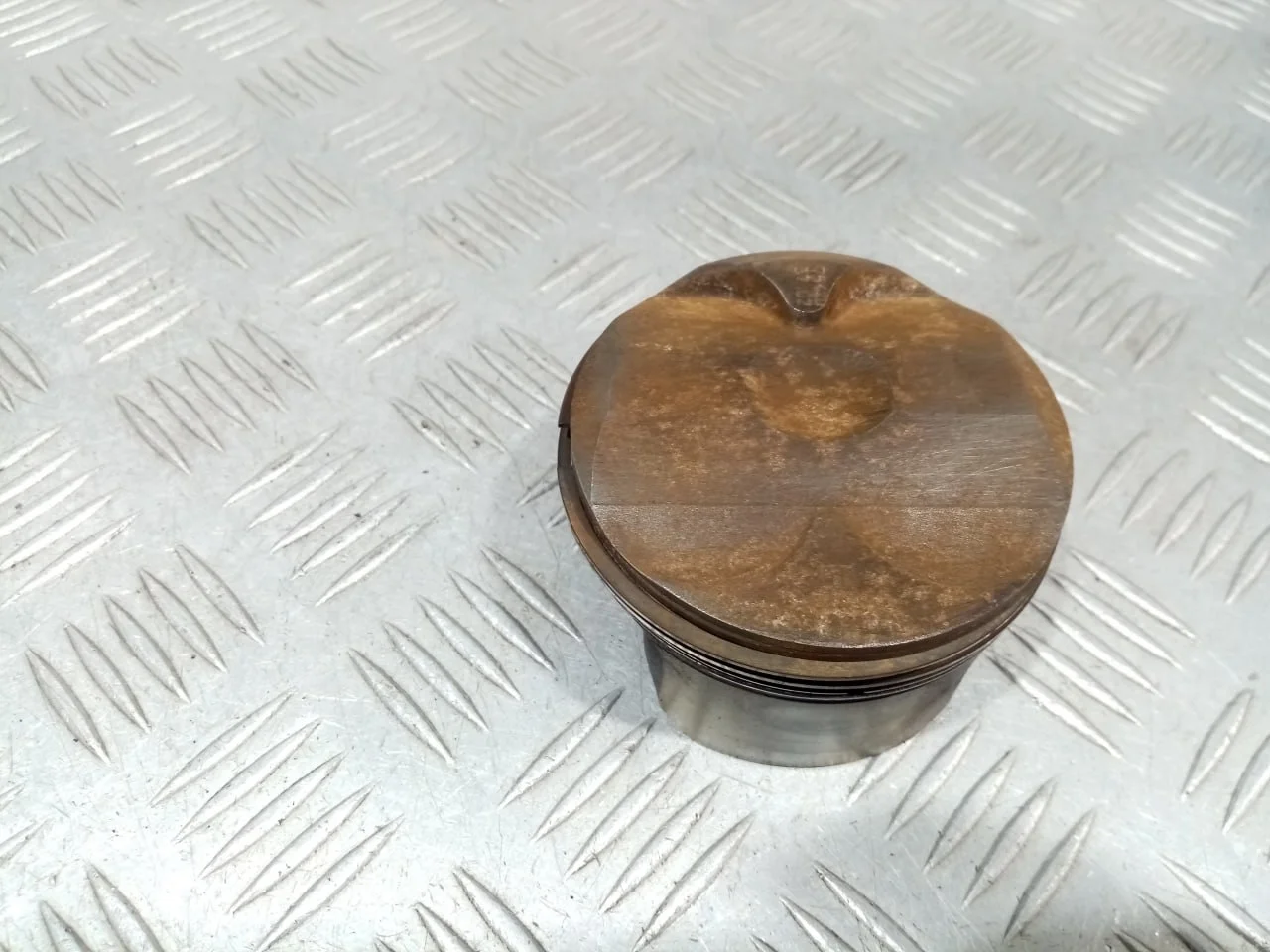 [Б/У] Поршень BMW N52 [Код: 00674272 ]