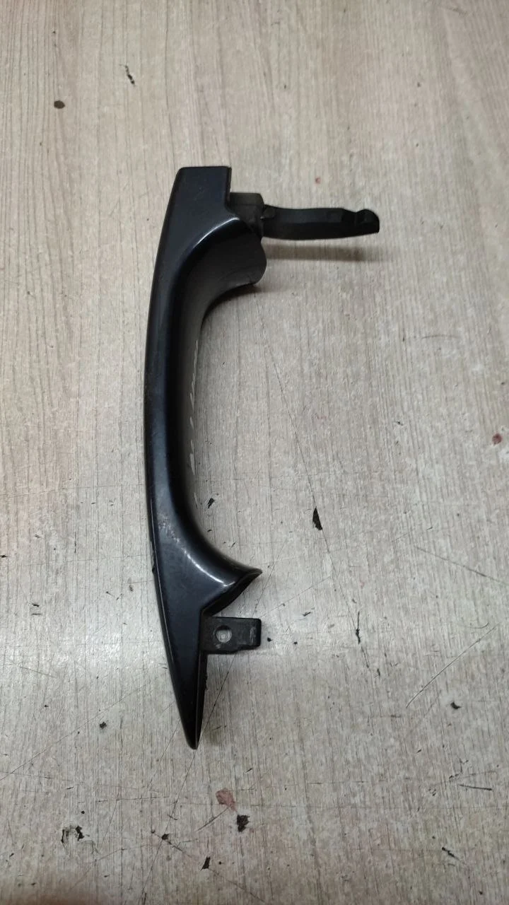 [Б/У] Ручка двери наружная правая BMW E60 - Под покраску [ХОРОШЕЕ] [Код: 00612663 ]